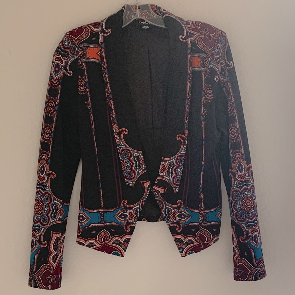 SOLD 🚫❌Bebe black/multicolor blazer🛍